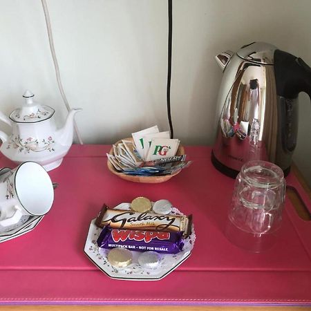 טרורו Room In Guest Room - Orchard Manor, Fore Street, Probus מראה חיצוני תמונה