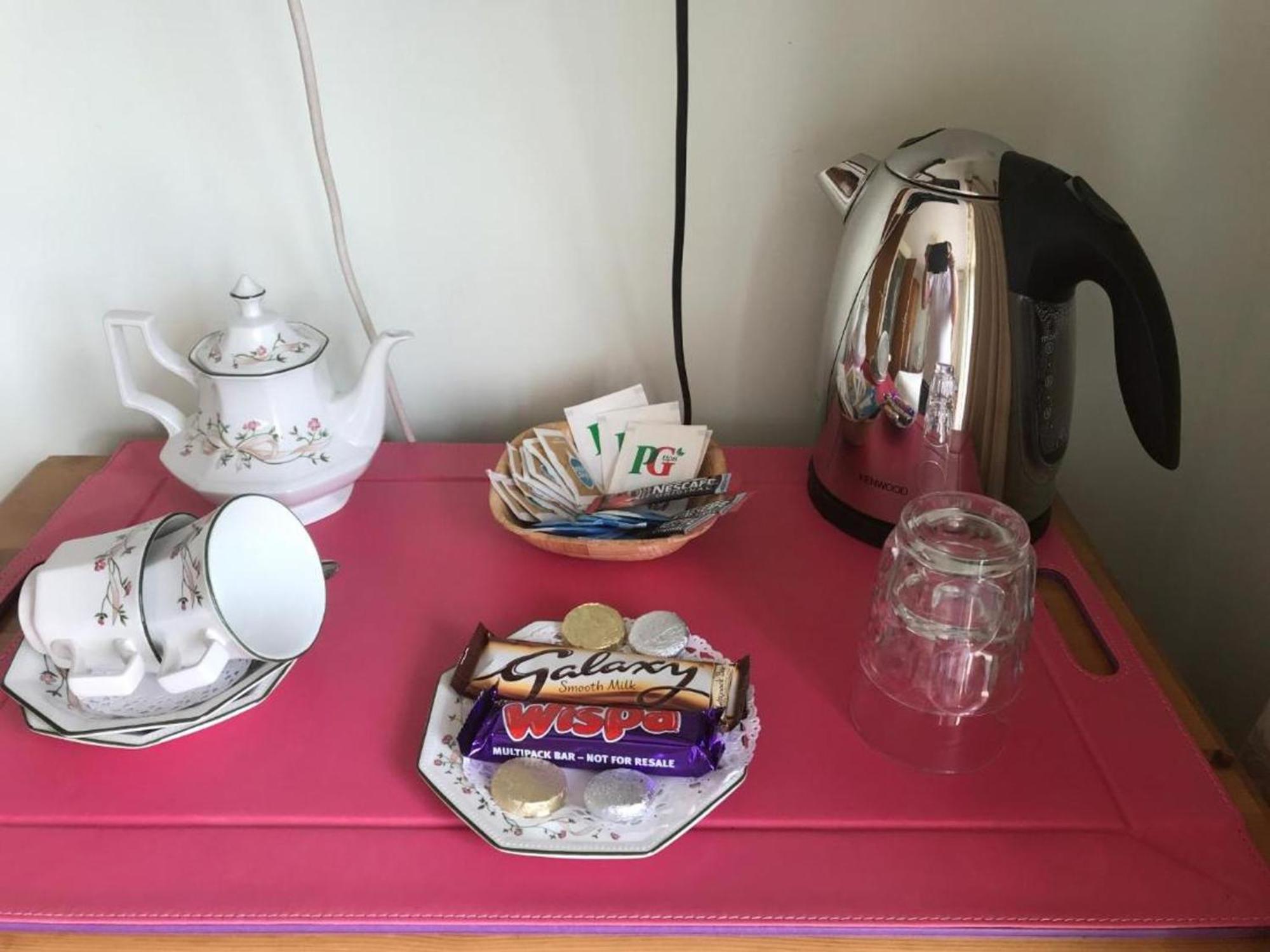 טרורו Room In Guest Room - Orchard Manor, Fore Street, Probus מראה חיצוני תמונה